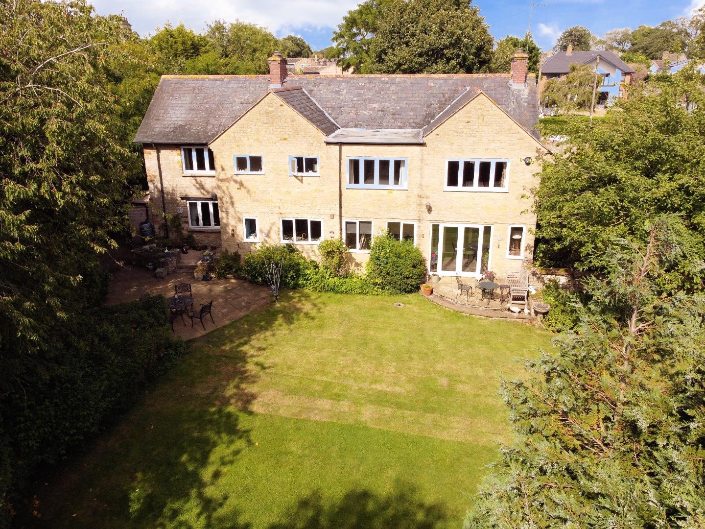 Main Road, Hackleton O'Riordan Bond